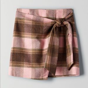 Aritzia Wilfred New Wrap Front Skirt